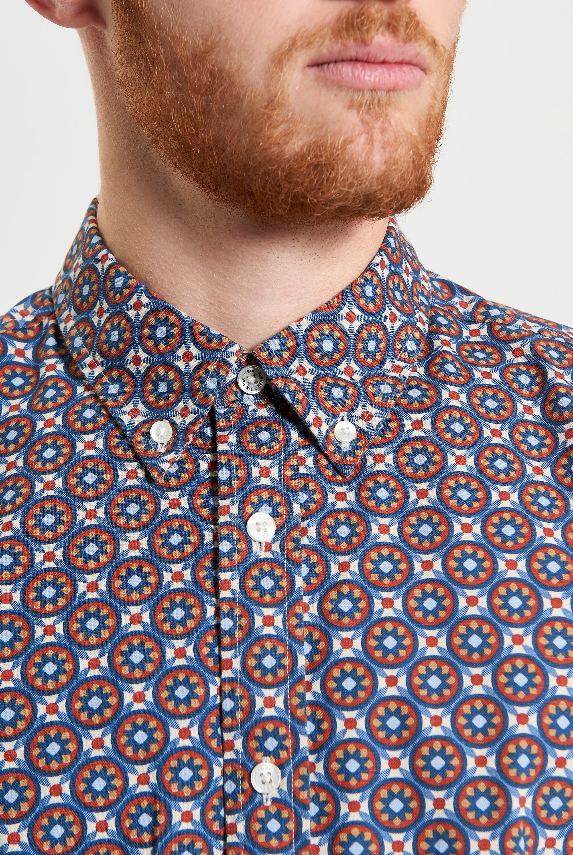 Block Foulard Print – patterned long-sleeve shirt from Ben Sherman, featuring a two finger button down collar.