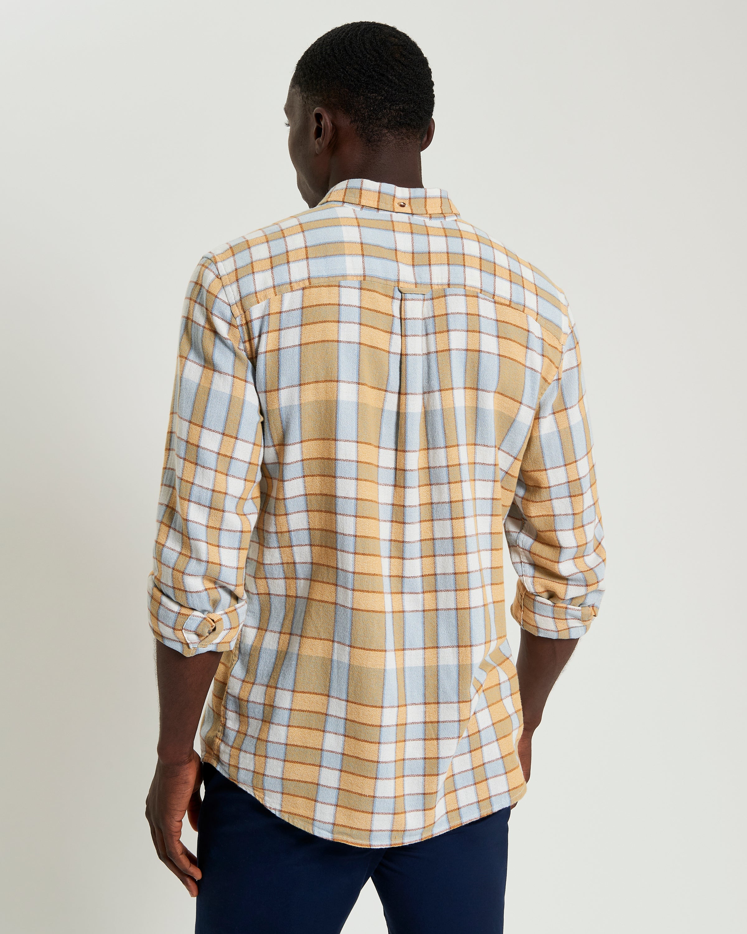 Crepe Check – Crisp cotton shirt with a check pattern and a two-finger button-down collar, viewed from the back.