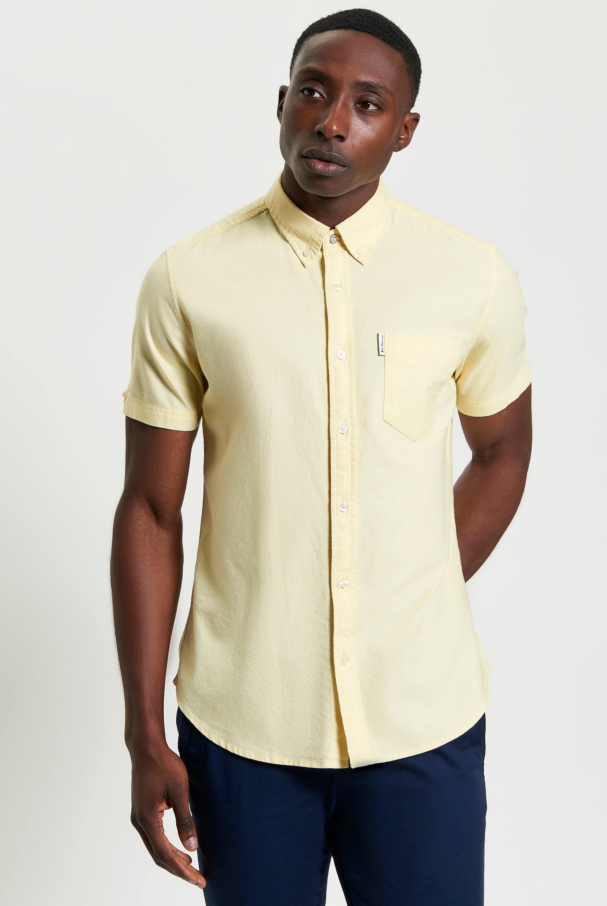 Signature Oxford Short Sleeve Shirt – yellow – features a chest pocket and button-down collar, perfect for warm weather.