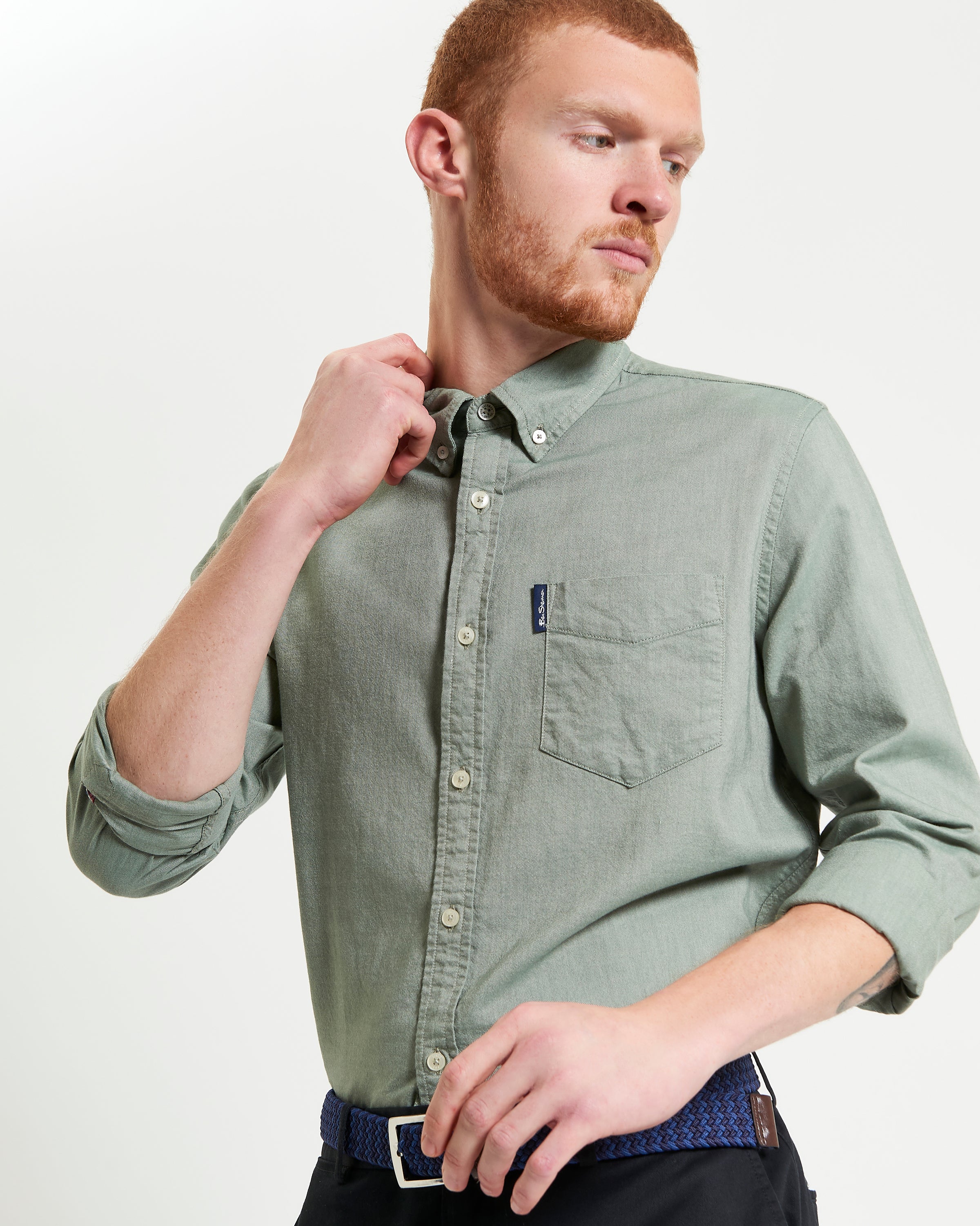 Signature Oxford Long Sleeve Shirt – green – features a button-down collar and chest pocket, ideal for casual or office wear.