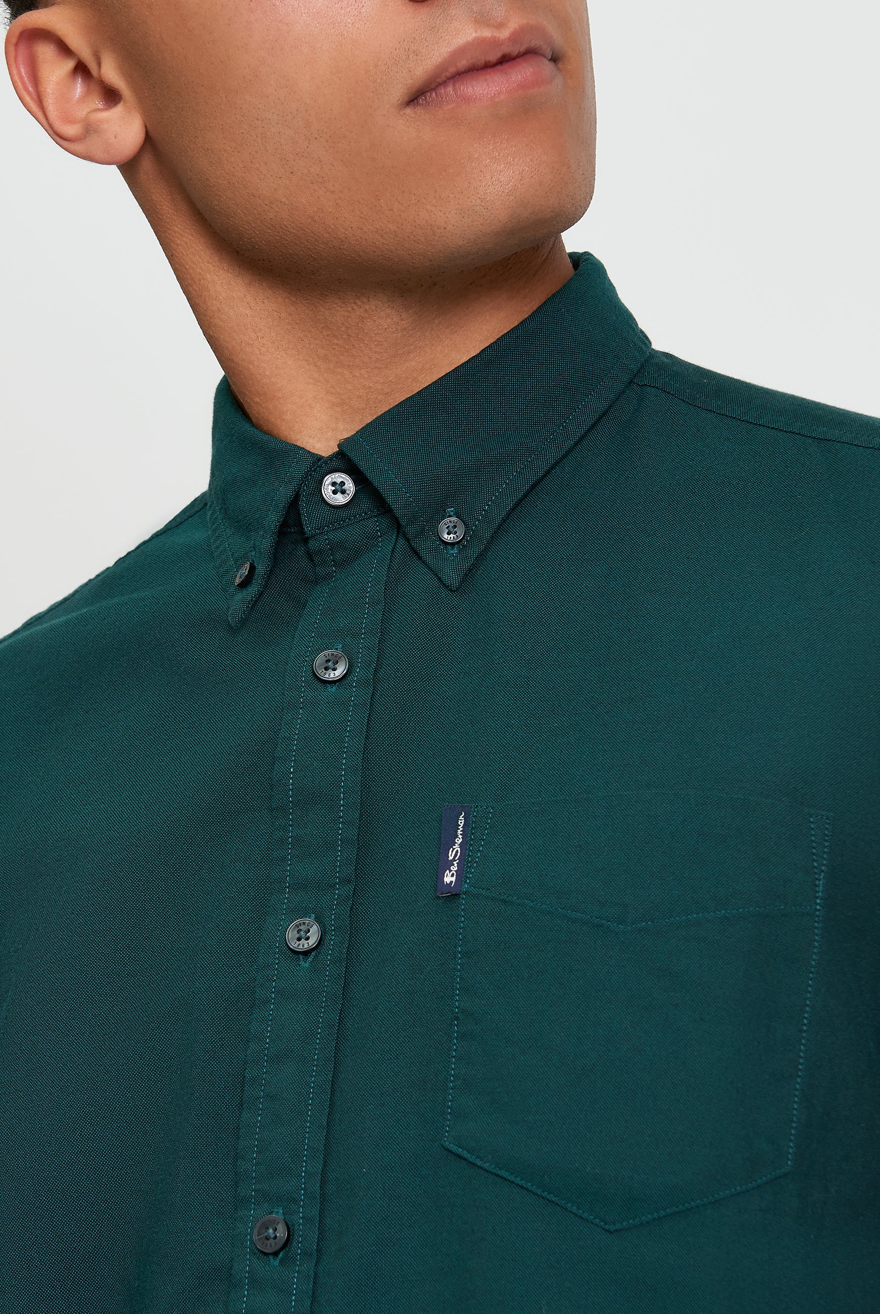 Signature Oxford Long Sleeve Shirt - Dark Green - Detail View