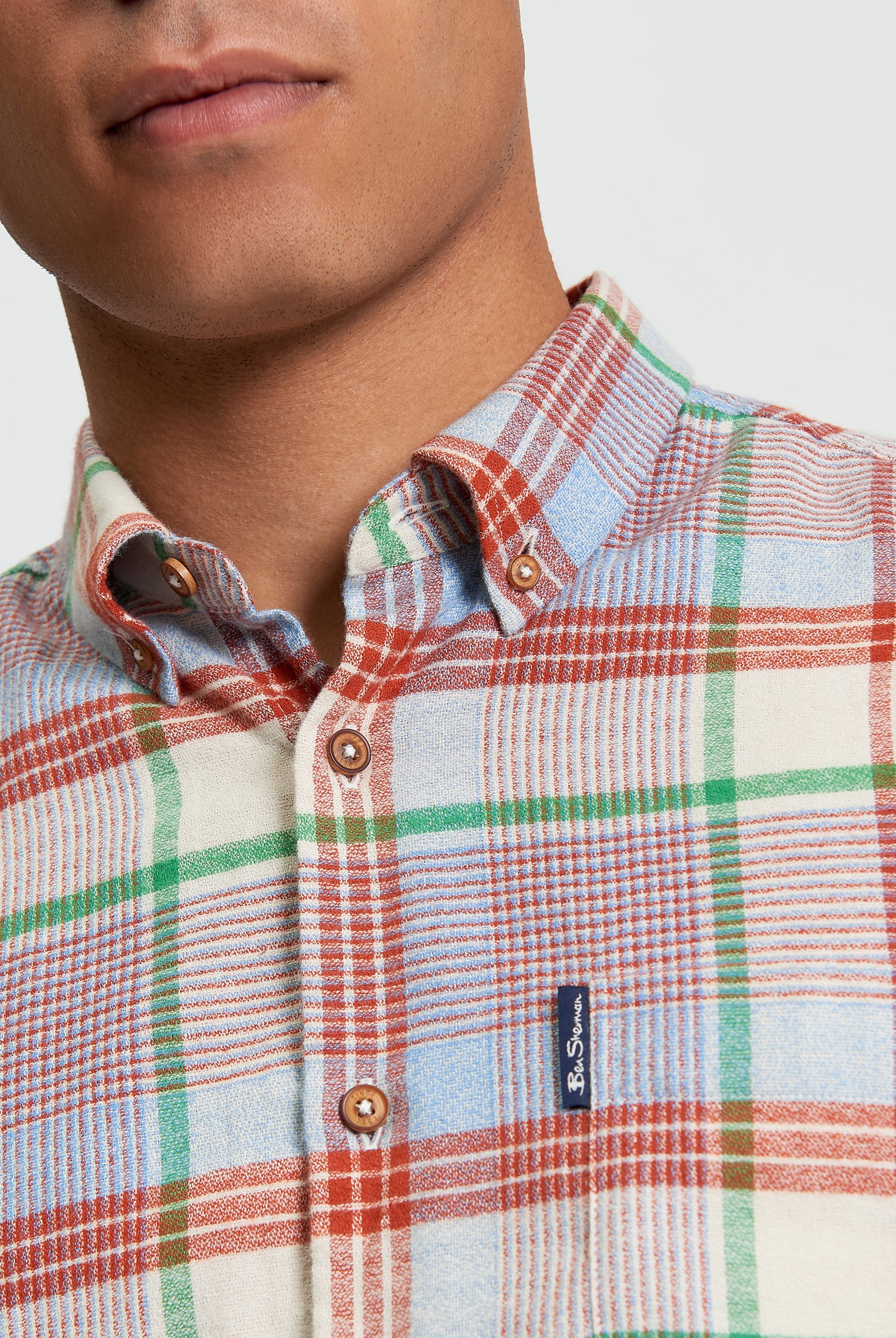Brushed Crepe Check - Fog - Close Up