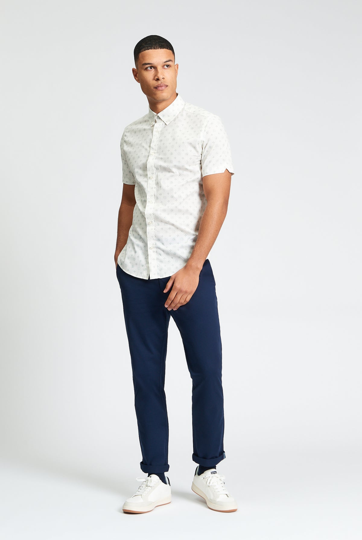 Short Sleeve Scattered Geo Print Shirt - Sage - Mod