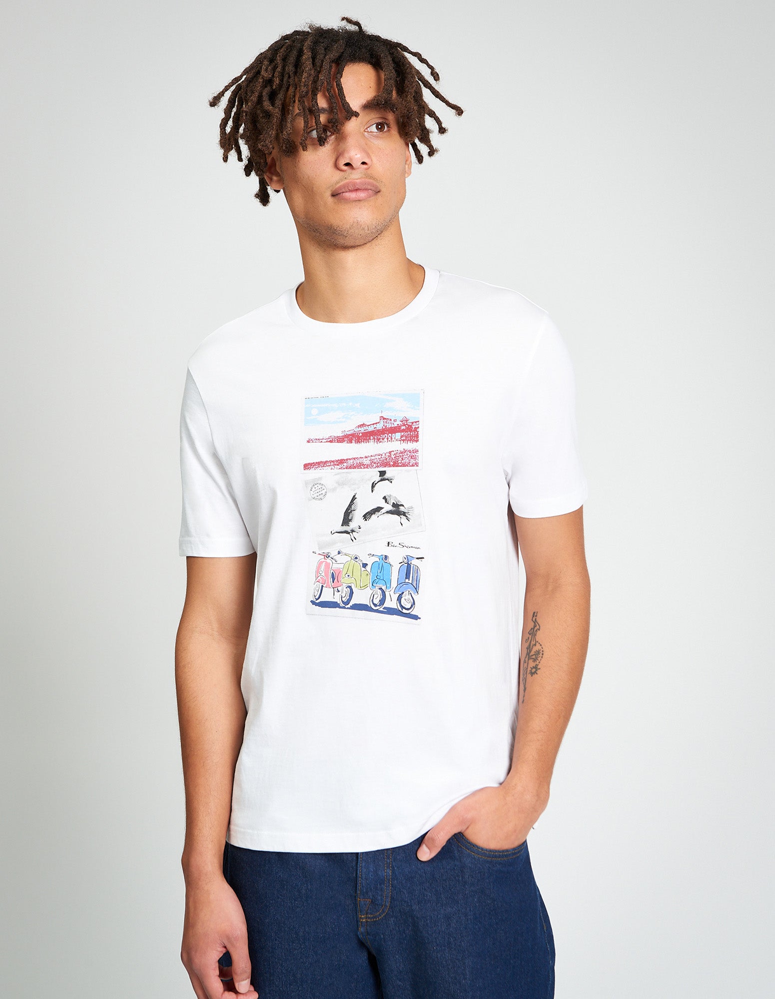 Post Card Tee – White – Postcard-inspired graphic design on chest for a trendy and casual look.