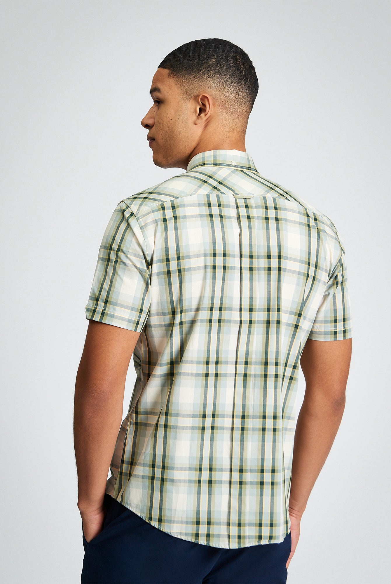 Short Sleeve Classic Check Shirt - Forest - Back View