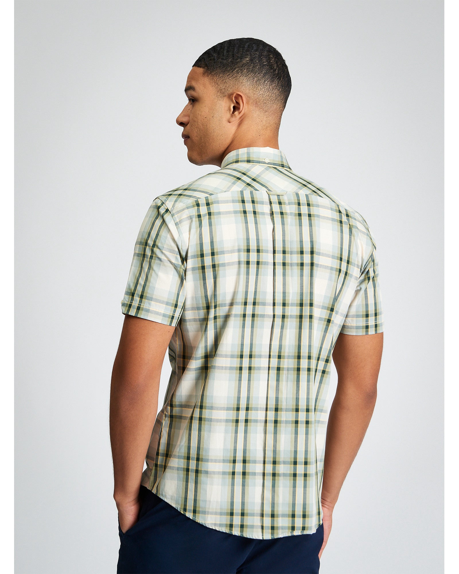 Short Sleeve Classic Check Shirt - Forest - Back View