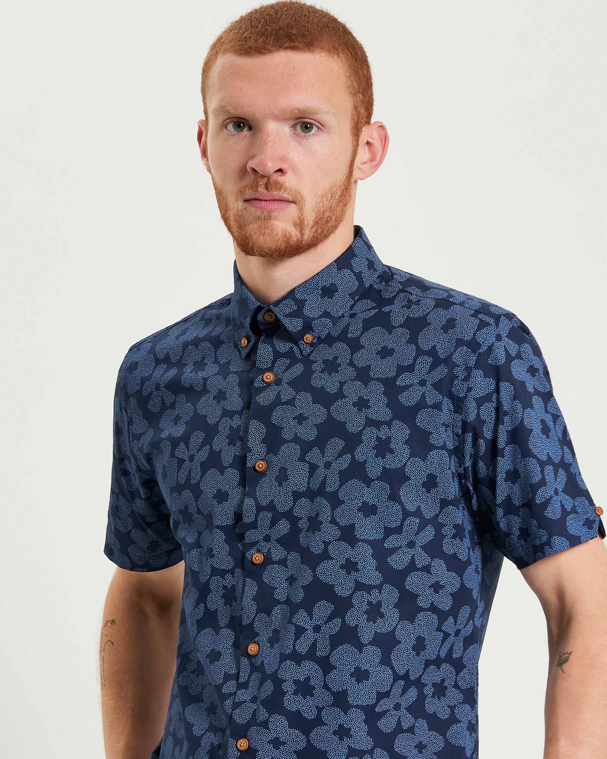 Man wearing Ben Sherman Stipple Floral Print shirt in dark navy
