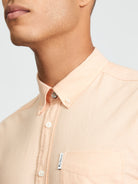 Signature Oxford Short Sleeve Shirt – close-up of collar and chest pocket with Ben Sherman label