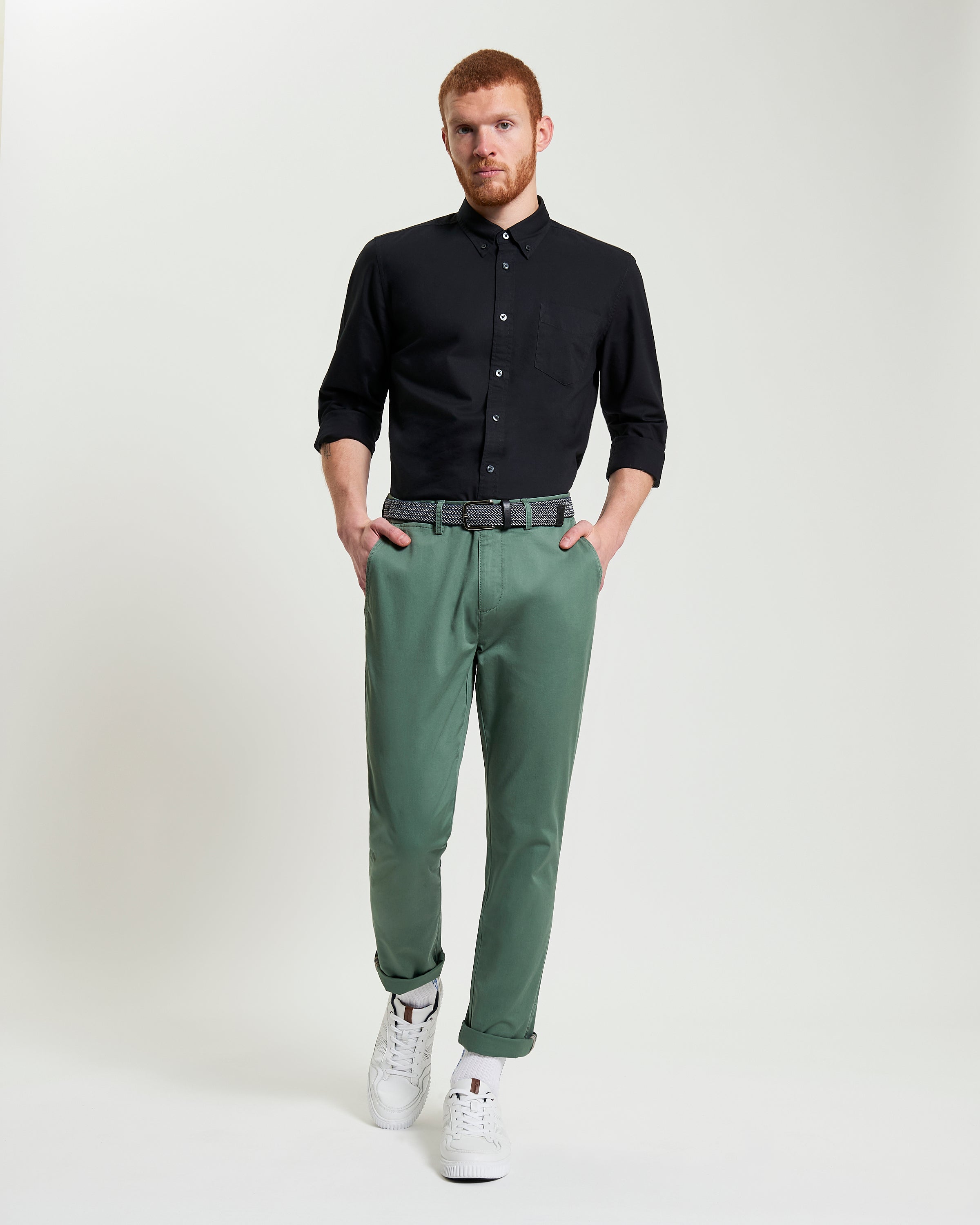 Signature Slim Stretch Chino – Green – Smart casual style with buttoned waist and zip fly.
