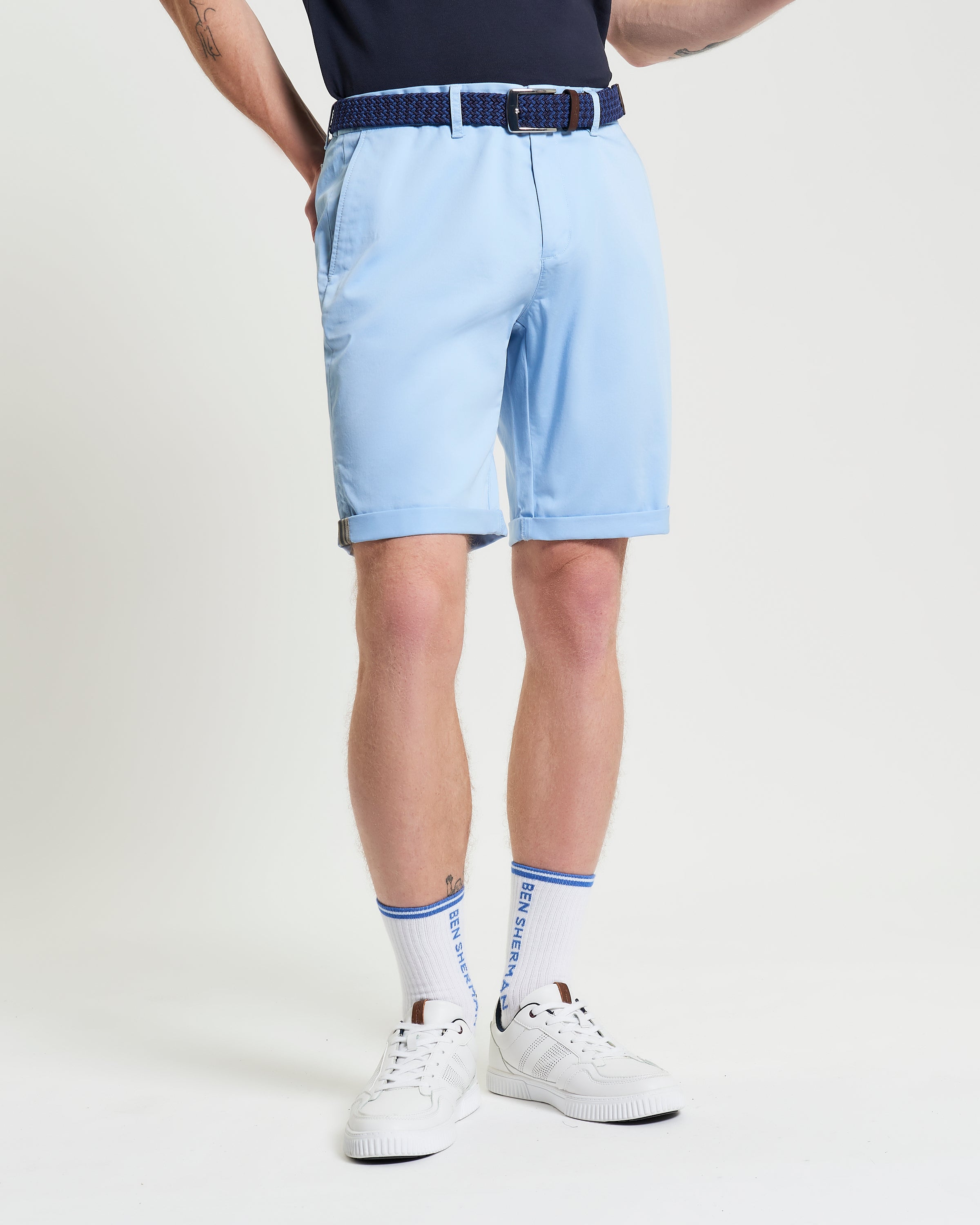 Signature Chino Short – light blue chino shorts for summer with structured fit and stylish details.