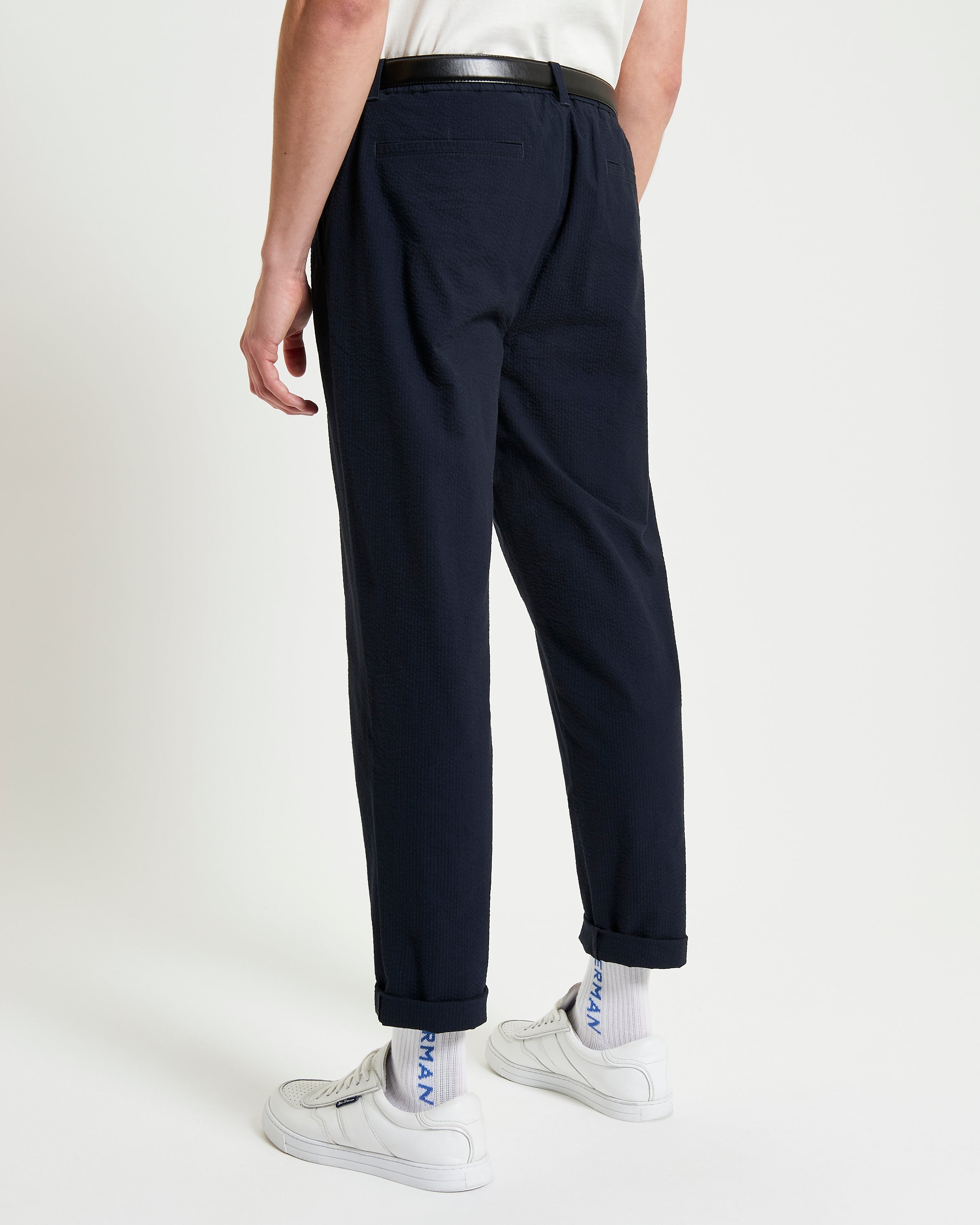 Seersucker Trouser – navy – slim fit with elasticated waistband and four pockets for comfort.