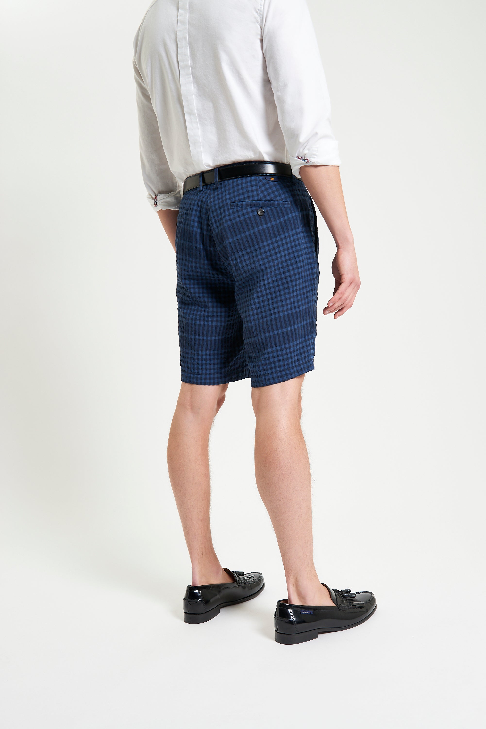 Seersucker Check Short – relaxed fit shorts with checked pattern and side pockets, perfect for summer fashion.