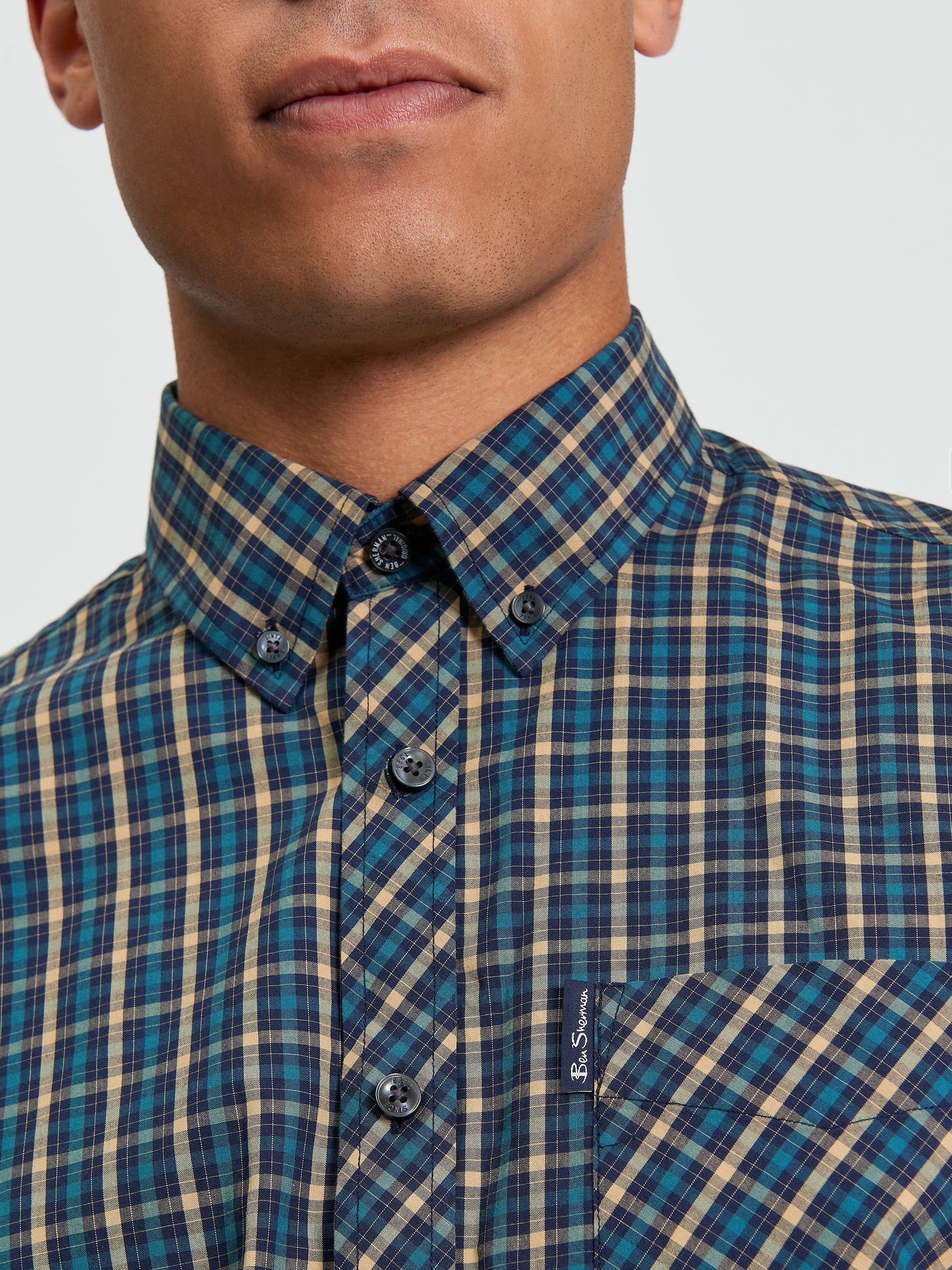 Signature House Check Short Sleeve Shirt - Teal- Close Up