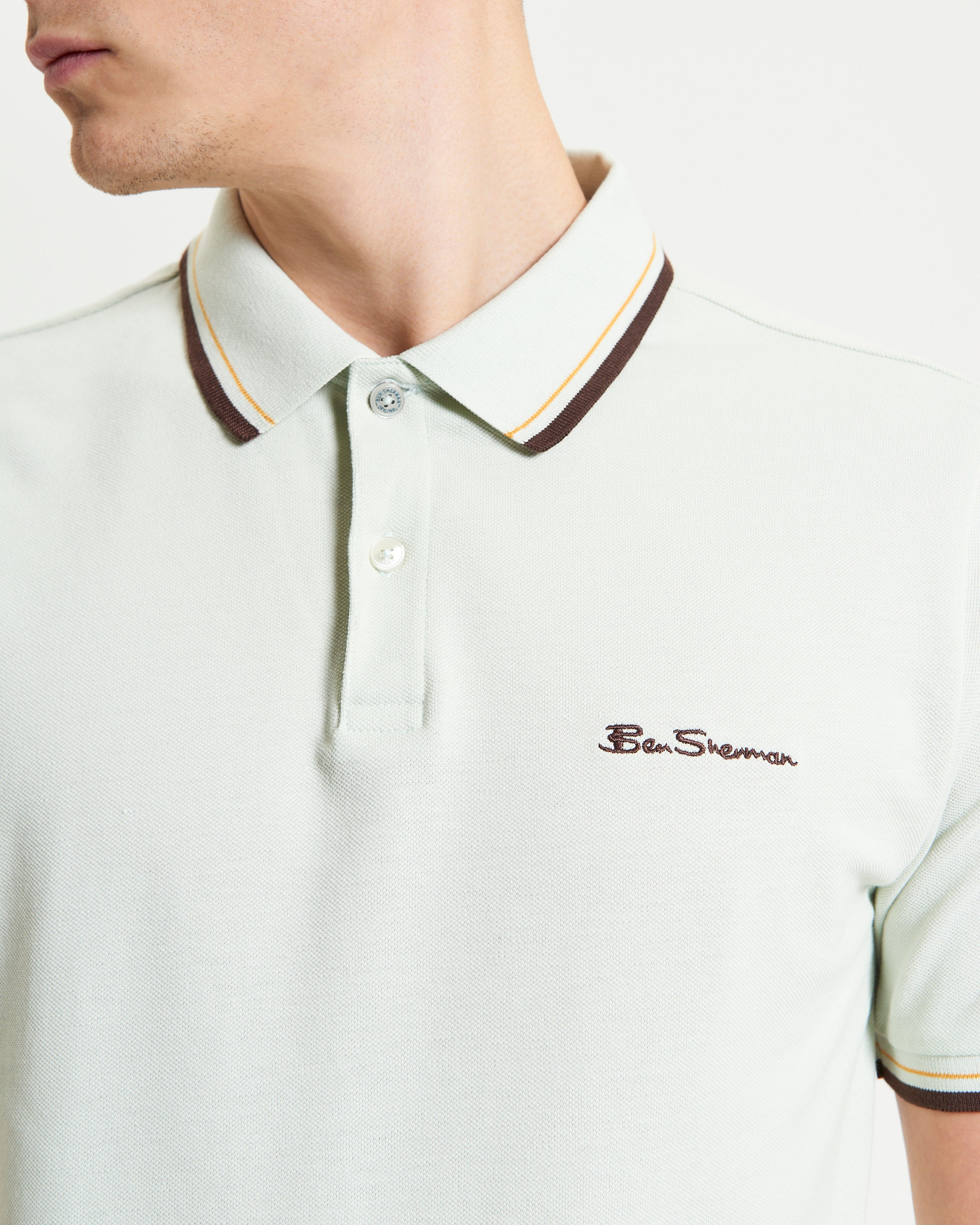 Signature Pique Polo – light green with contrasting collar detailing by Ben Sherman.