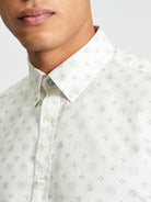 Short Sleeve Scattered Geo Print Shirt - Sage - Close-Up