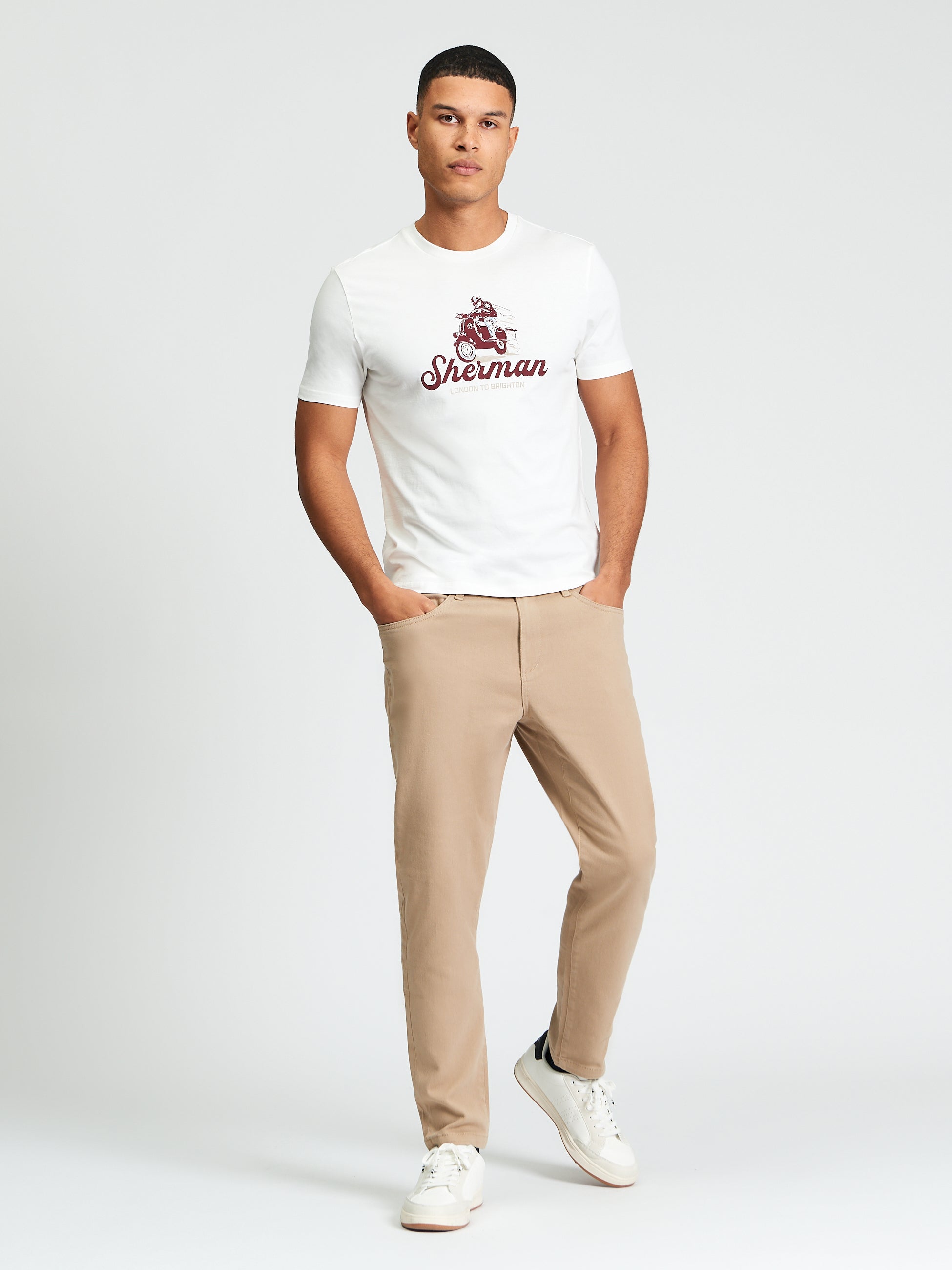 Race Day Tee – Men's white organic cotton t-shirt with bold graphic print by Ben Sherman.